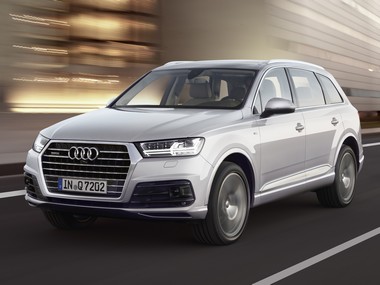 Audi Q7 petrol launched in India at 67.76 lakh; delivers 255 PS of quattro power Audi Q7 petrol launched in India at 67.76 lakh; delivers 255 PS of quattro power