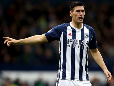 Premier League: West Bromwich Albions Gareth Barry breaks Ryan Giggs record of 632 PL appearances