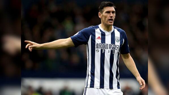 Premier League: West Bromwich Albion's Gareth Barry breaks Ryan Giggs' record of 632 PL appearances