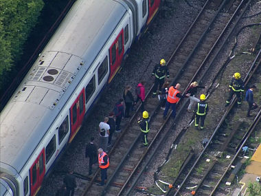 Premier League: Antonio Conte says Chelsea-Arsenal clash should go ahead as defiance against London terrorists Premier League: Antonio Conte says Chelsea-Arsenal clash should go ahead as defiance against London terrorists