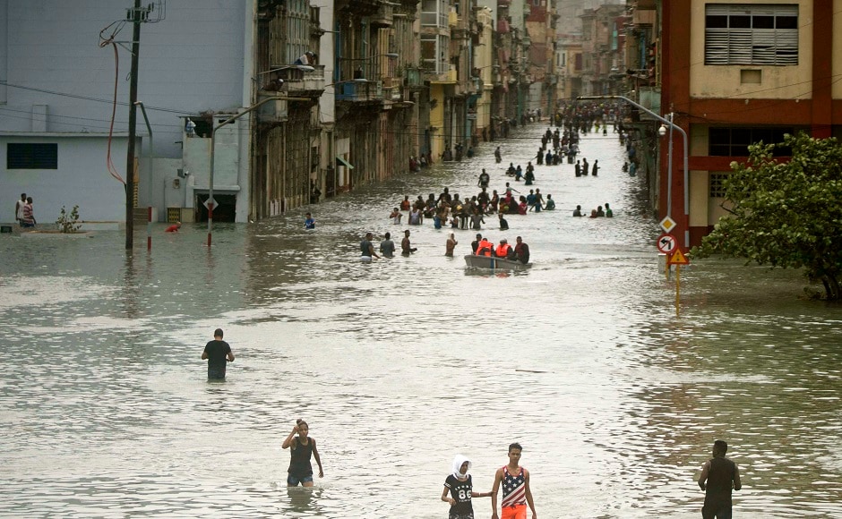 Hurricane Irma Batters Cuba President Raul Castro Calls For Unity After 10 Die In Storm 5836