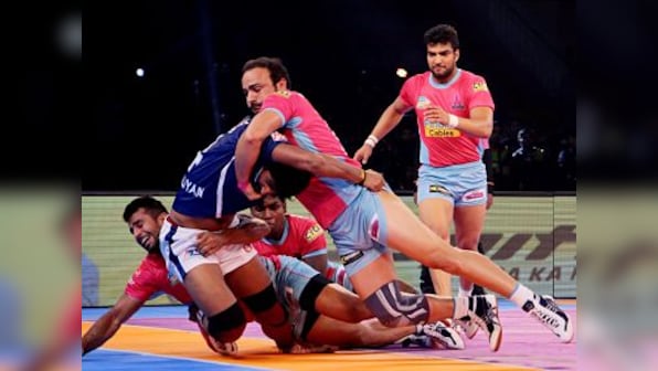 Pro Kabaddi League 2017: Jaipur Pink Panthers beat Dabang Delhi; Patna Pirates, Bengal Warriors play out tie