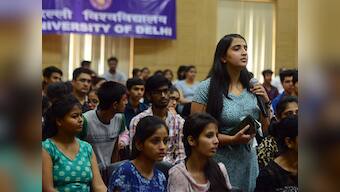 South Delhi mayor removes DUSU poll posters from public walls, warns of legal action