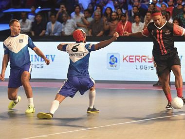 Premier Futsal 2017: Ronaldinho stars in Delhi Dragons win over Mumbai Warriors in opener Premier Futsal 2017: Ronaldinho stars in Delhi Dragons win over Mumbai Warriors in opener