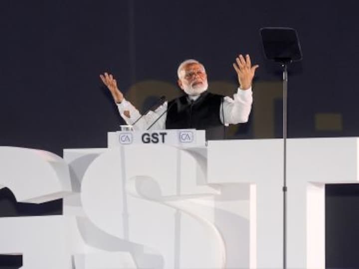 Prime Minister Narendra Modi asks taxmen to be friendly to honest taxpayers