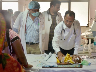 Gorakhpur hospital tragedy: Uttar Pradesh Police arrest clerk of BRD Medical College Gorakhpur hospital tragedy: Uttar Pradesh Police arrest clerk of BRD Medical College