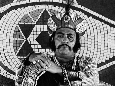 Hirak Rajar Deshe: Satyajit Ray's satire against state oppression is ...