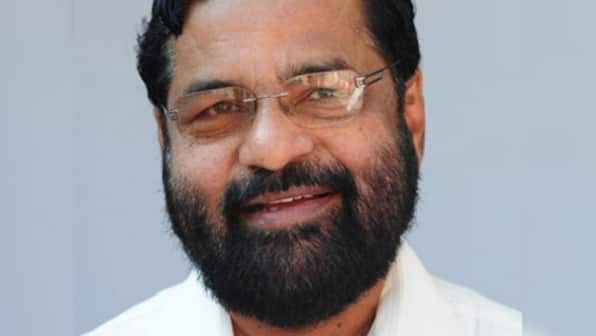 In communist Kerala, minister's visit to Thrissur temple sparks off debate on religion
