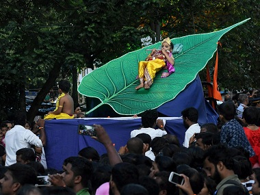 CPM-RSS political turf war in Kerala turns religious; rival groups' children's outfits take out parallel processions CPM-RSS political turf war in Kerala turns religious; rival groups' children's outfits take out parallel processions