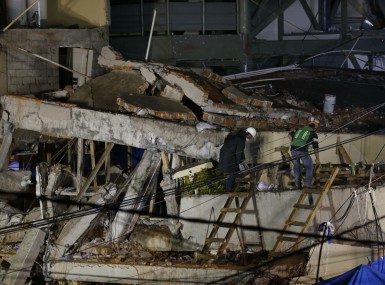 Mexico earthquake: Death toll rises to 230, rescuers search for signs of life among rubble Mexico earthquake: Death toll rises to 230, rescuers search for signs of life among rubble