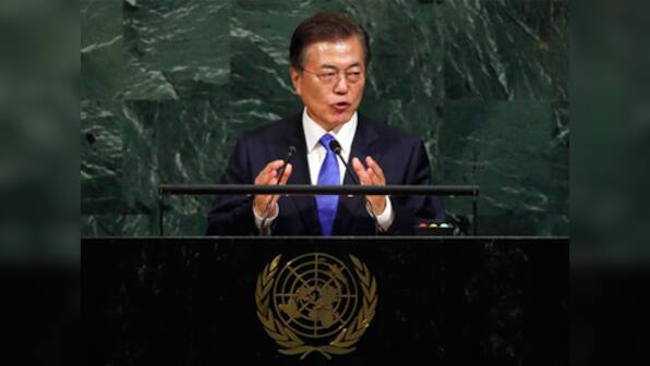 South Korea announces new sanctions against Pyongyang, a day ahead of Donlad Trump' visit to Seoul