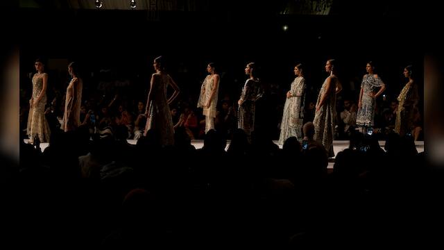 Pakistan Spring/Summer 2017 Fashion Show Week: It's all about elegance ...