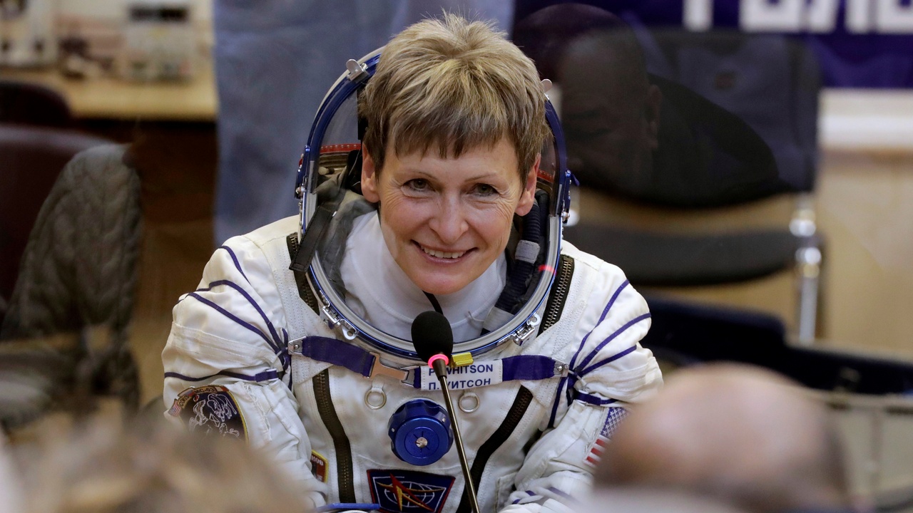Astronaut Peggy Whitson, who spent record-breaking 665 days in space, retires from NASA Astronaut Peggy Whitson, who spent record-breaking 665 days in space, retires from NASA