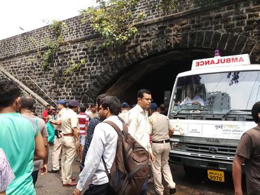 After Elphinstone Road stampede, Railways launches audit of Mumbai suburban stations After Elphinstone Road stampede, Railways launches audit of Mumbai suburban stations