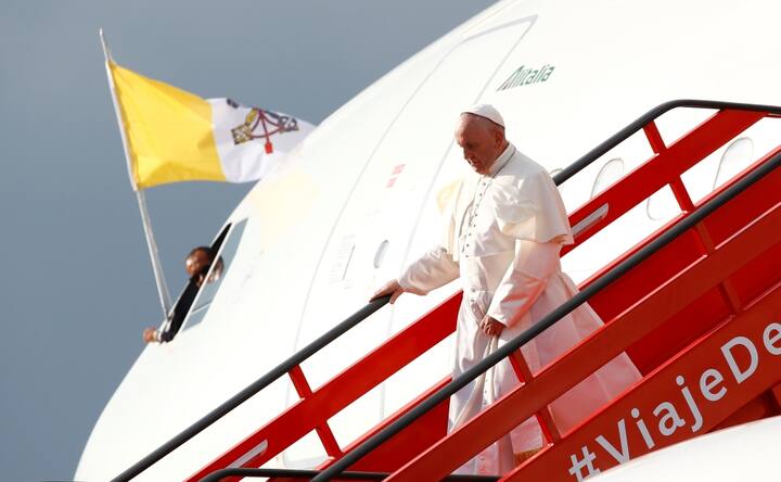 Pope Francis finishes Colombia trip, urges followers to work for 'a more peaceful future'