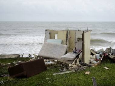 Hurricane Maria kills 15 people in Dominica, leaves small Caribbean island without water and electricity