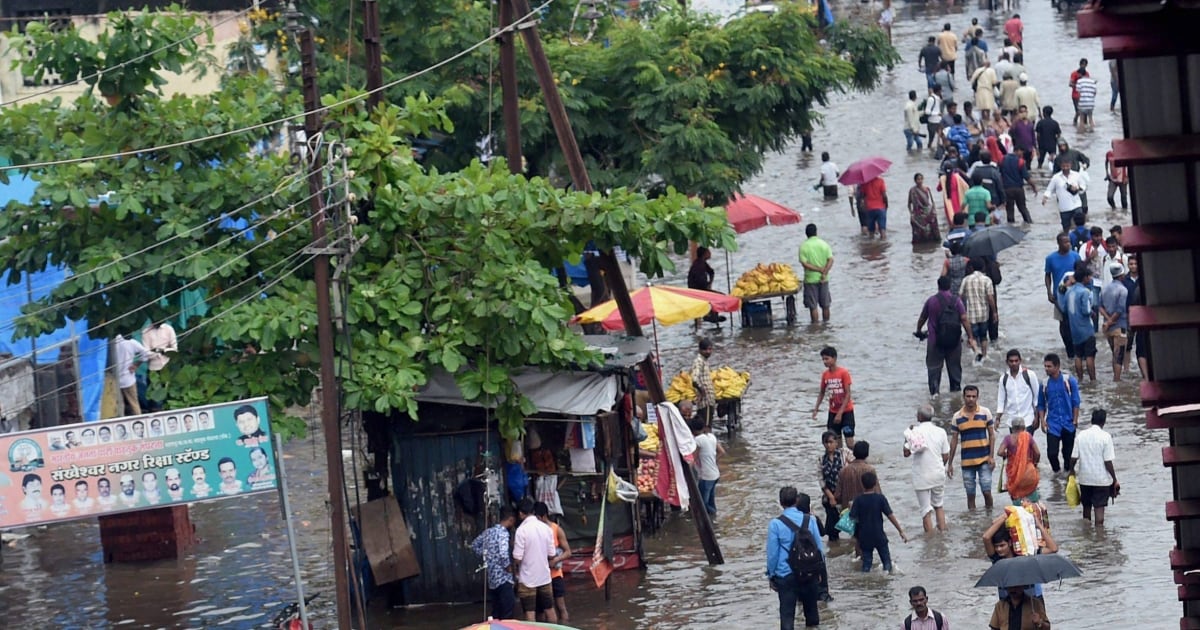 Heavy rains affect life in Konkan and Karnataka, but come with silver ...