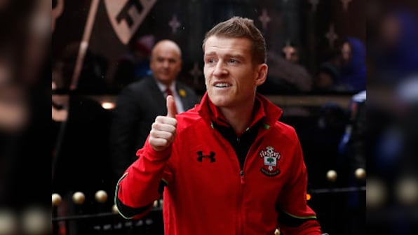 Premier League: Southampton's Steven Davis urges fans to create 'hostile atmosphere' for Manchester United clash