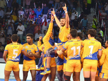 Pro Kabaddi League 2017: Ajay Thakur helps Tamil Thalaivas pip Gujarat Fortunegiants; Patna Pirates roll on Pro Kabaddi League 2017: Ajay Thakur helps Tamil Thalaivas pip Gujarat Fortunegiants; Patna Pirates roll on