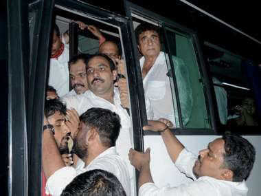 BHU students' protest: Several Congress leaders, including Raj Babbar, arrested in Varanasi enroute to university BHU students' protest: Several Congress leaders, including Raj Babbar, arrested in Varanasi enroute to university