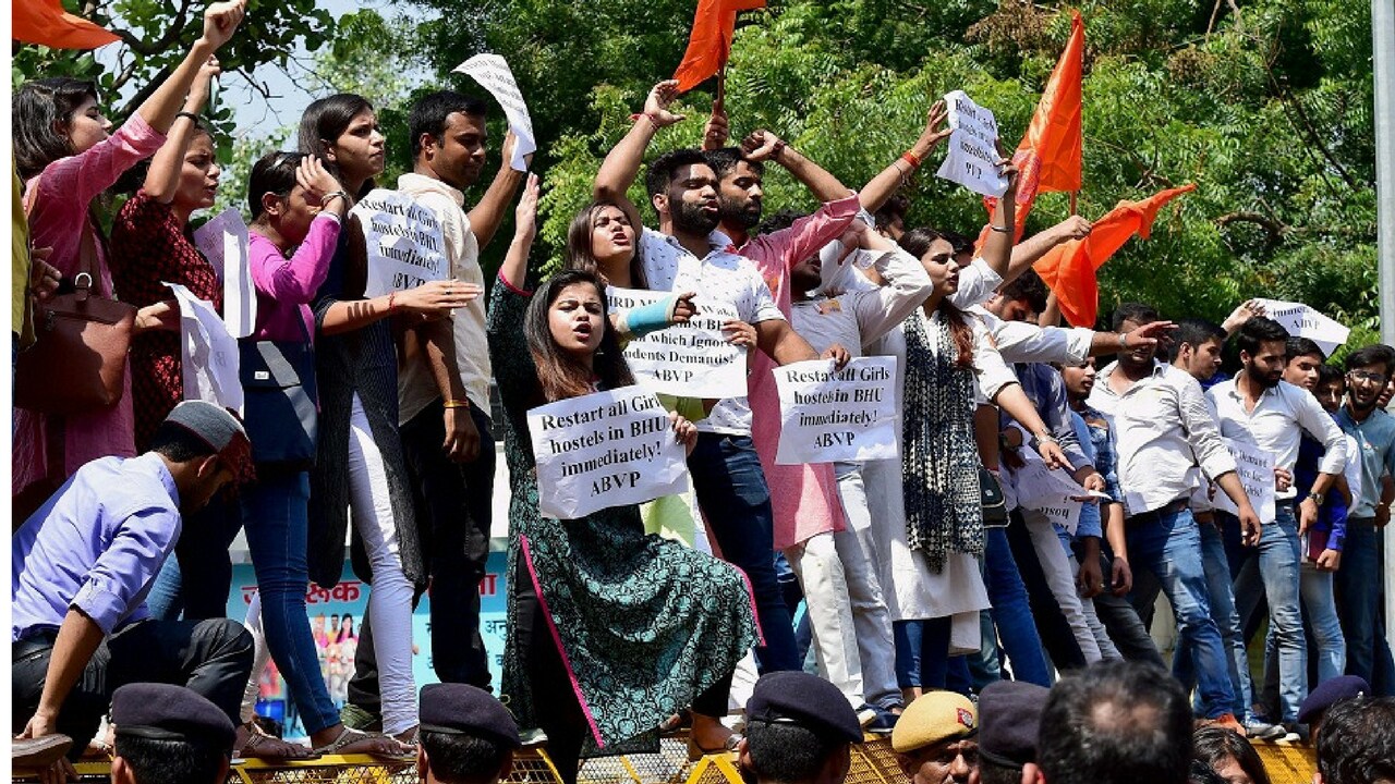 Student Unions In New Delhi Raise Voice Against BHU Violence; Police ...