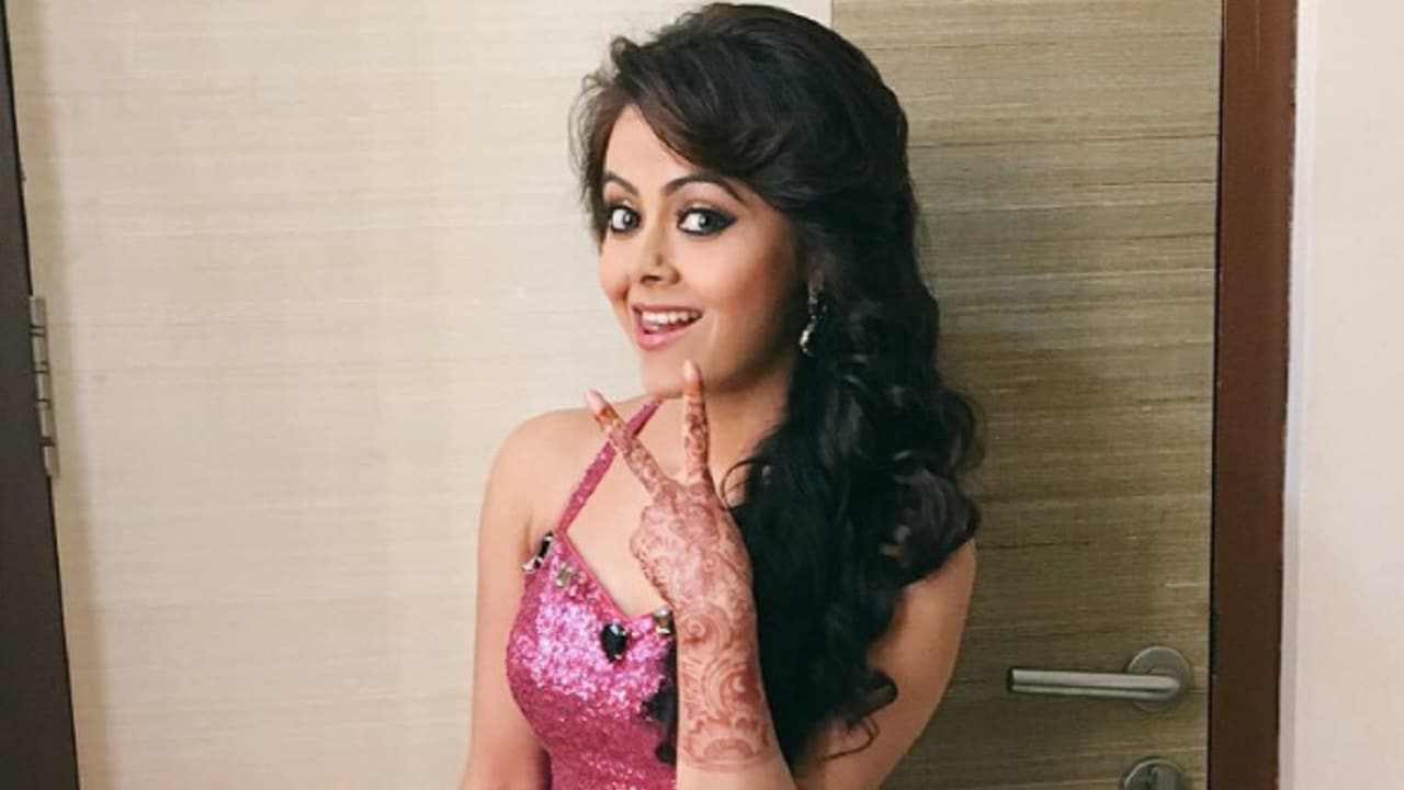 Devoleena Fucking Video Com - Bigg Boss 11: TV actor Devoleena Bhattacharjee confirms she won't be part  of reality show-Entertainment News , Firstpost