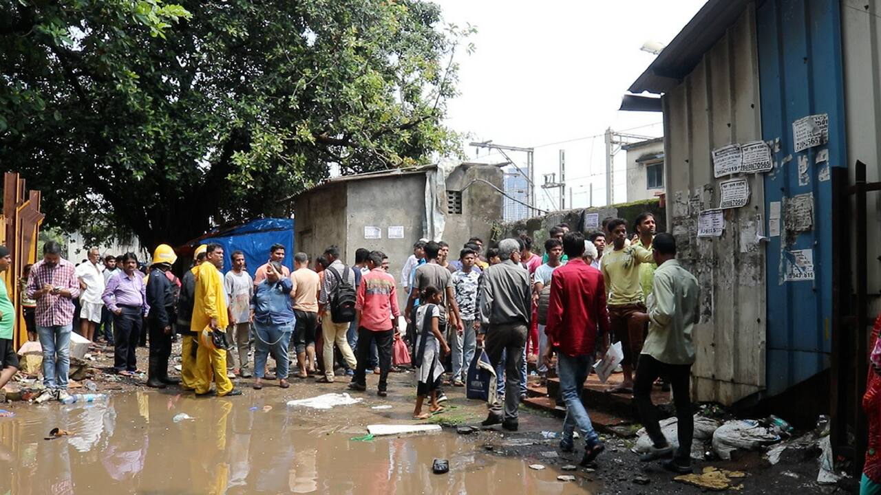 Elphinstone StationParel stampede Bodies of 19 out of 22 victims