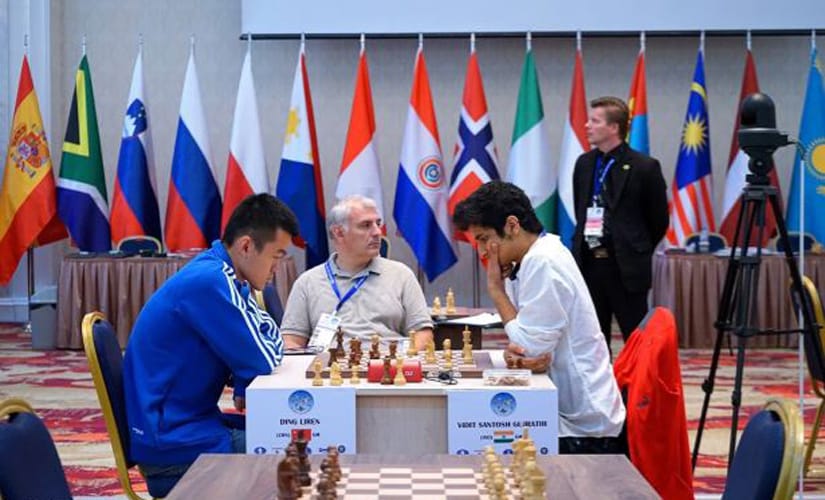 Vidit Gujrathi (R) had a winning position in the first classical game against Ding Liren, which later ended in a draw. Amruta Mokal
