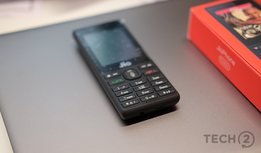 jiophone-01