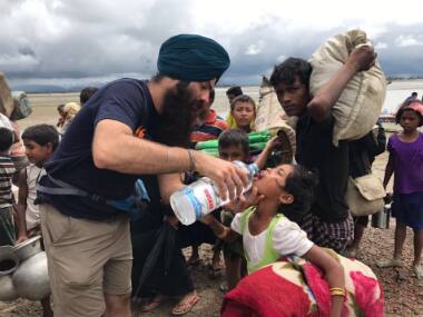 The volunteers of Khalsa Aid at Bangladesh border. Twitter/@Khalsa_Aid
