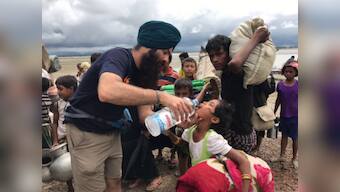 Amid Rohingya crisis, Sikh volunteers begin 'Guru ka langar' for refugees at Bangladesh border