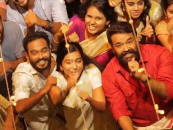 Watch: Mohanlal shakes a leg in popular Jimmiki Kammal song from Velipadinte Pusthakam