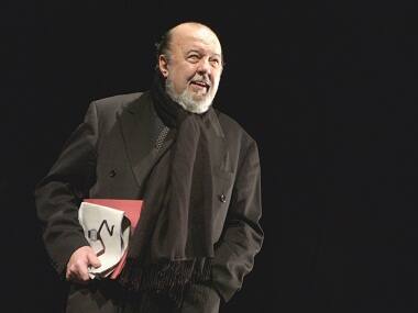 Peter Hall, theatre veteran and founder of Royal Shakespeare Company, passes away aged 86