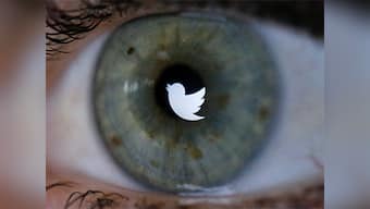 Twitter testing tweetstorm feature in Android application that allows users to send a flurry of related tweets