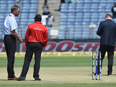 India vs New Zealand: VIPs make a joke out of BCCI's stadium security by bullying their way in India vs New Zealand: VIPs make a joke out of BCCI's stadium security by bullying their way in