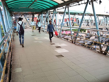 The MNS effect: Soon after Raj Thackeray's protest march, railway stations across Mumbai are hawker-free The MNS effect: Soon after Raj Thackeray's protest march, railway stations across Mumbai are hawker-free