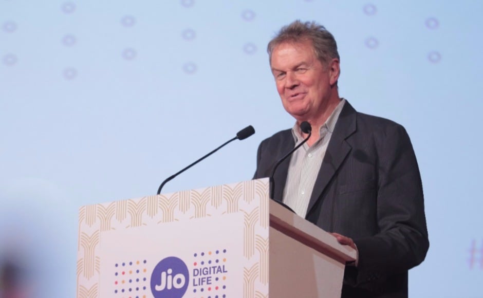 Head of international jury, filmmaker John Madden addresses the audience Head of international jury, filmmaker John Madden addresses the audience