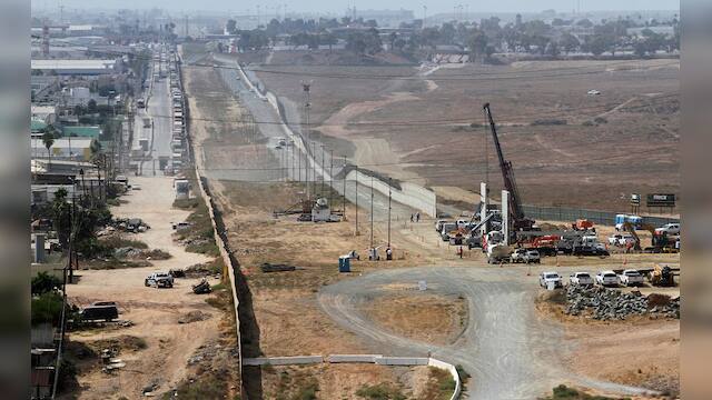 Donald Trump wall prototypes pop up near US border with Mexico – Firstpost