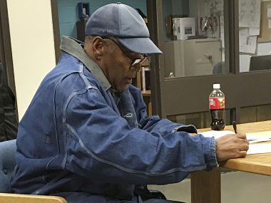 OJ Simpson released on parole after serving nine years for armed robbery; plans to relocate to Florida OJ Simpson released on parole after serving nine years for armed robbery; plans to relocate to Florida