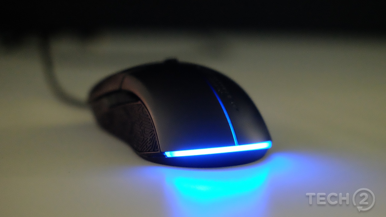 The lighting effects aren't as fancy as we've seen on other mice