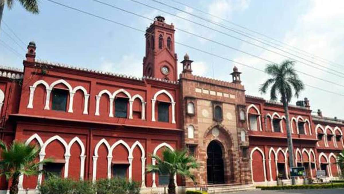 'Study COVID variant circulating on AMU campus': V-C, worried by deaths of faculty members, urges ICMR chief