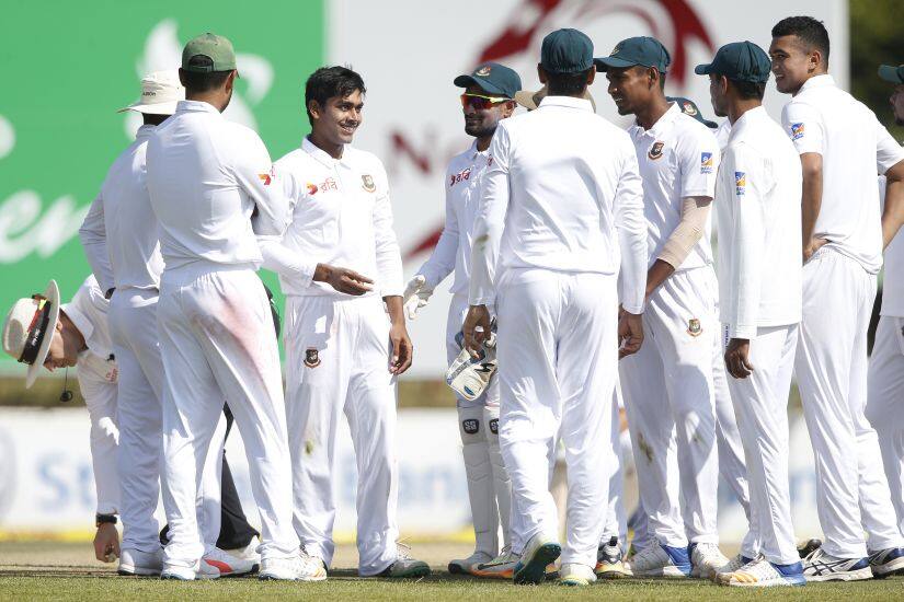 Bangladesh bowler Mehidy Hasan along with teammates during the first Test match against South Africa. AFP