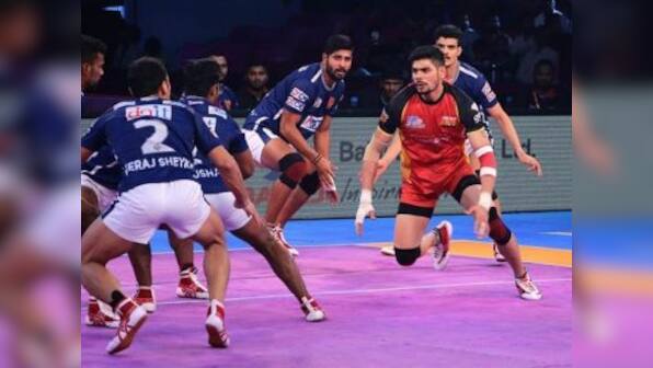 Pro Kabaddi League 2017: Rohit Kumar leads Bengaluru Bulls' charge to victory over Dabang Delhi