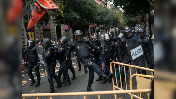 Catalan independence referendum: Around 91 people, 11 police officers hurt in crackdown at polling stations