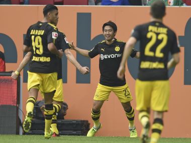 Bundesliga: Borussia Dortmund go clear with win at Augsburg despite Pierre-Emerick Aubameyang's penalty howler Bundesliga: Borussia Dortmund go clear with win at Augsburg despite Pierre-Emerick Aubameyang's penalty howler