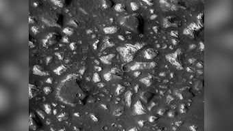 NASA study of ancient sea-floor deposits on Mars provides clues to the cradle of life on Earth