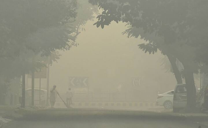 Delhi's pollution level soars after Diwali; air quality enters 'severe' zone Delhi's pollution level soars after Diwali; air quality enters 'severe' zone