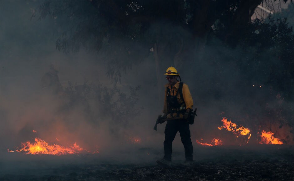 More than 91,000 homes and businesses served by Pacific Gas & Electric were without power, with most of those customers in Northern California’s Sonoma and Napa counties, and gas was shut off to 28,000 residents. AP More than 91,000 homes and businesses served by Pacific Gas & Electric were without power, with most of those customers in Northern California’s Sonoma and Napa counties, and gas was shut off to 28,000 residents. AP