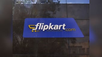 Flipkart partners with MakeMyTrip, will allow travel bookings to be done through its mobile app