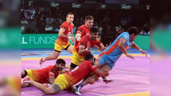 Pro Kabaddi League 2017: Gujarat Fortunegiants dismantle woeful Bengal Warriors to progress to final